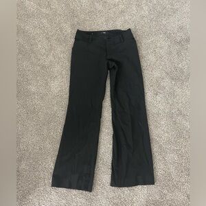 ‼️Mix and Match 3 items for $5‼️ Mossimo women’s size 6 stretch dress pants